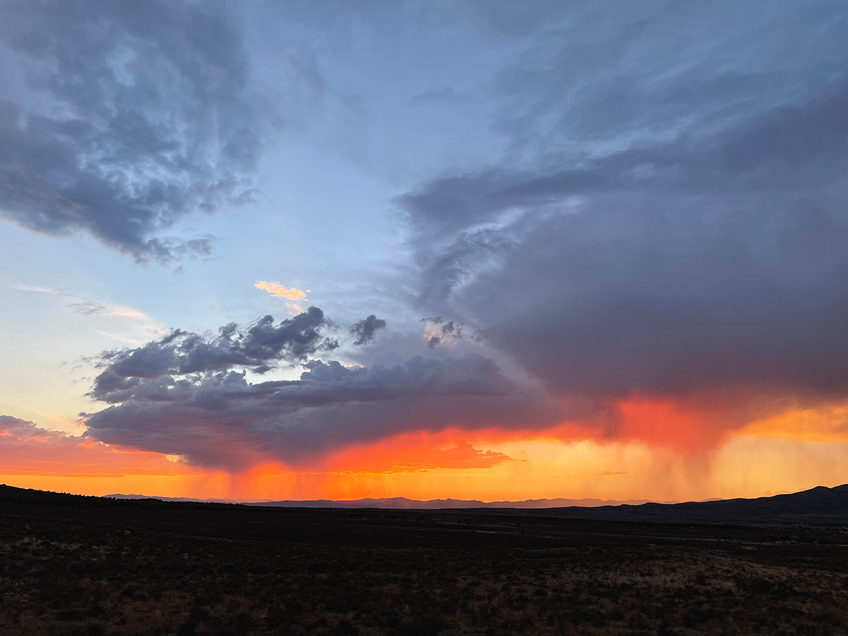 desert sunrise/sunset photo by Eric Weeks, PHV